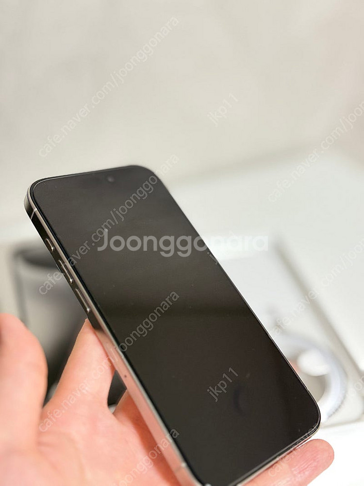 (개인거래) 아이폰15 프로 256G, 화이트(풀박스)...--1