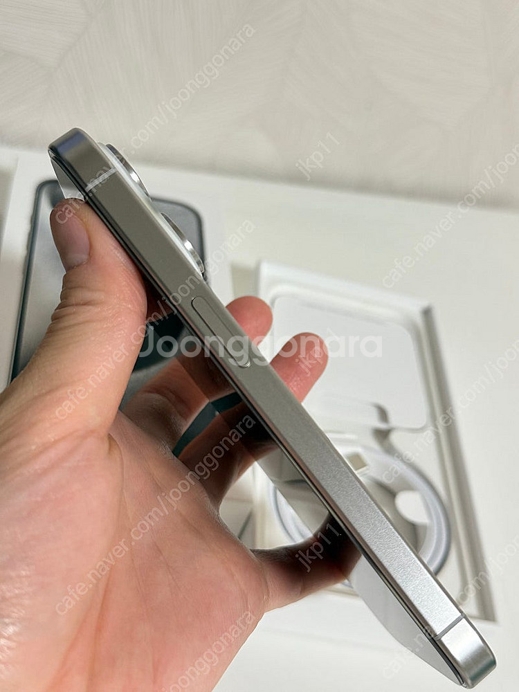 (개인거래) 아이폰15 프로 256G, 화이트(풀박스)...--3