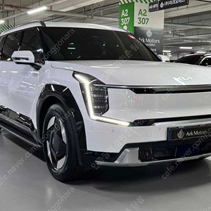 중고차 기아 EV9 중고 흰색 2024년식 23,857km 4WD 어스 개인사업자 차량구매