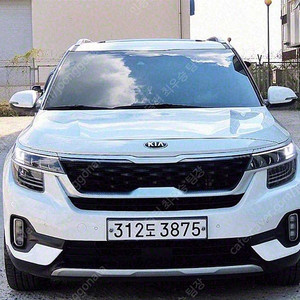 셀토스 중고차 셀토스 중고 가격 중고 셀토스 기아중고차 흰색 2020년식 74,366km 가솔린 1.6 터보 2WD 노블레스 중고차상담신청