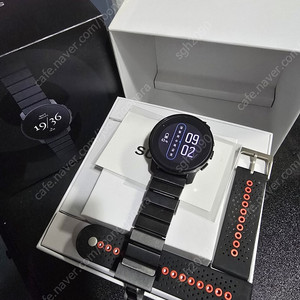 순토9 피크 풀티타늄 블랙(SS050759000) 팝니다