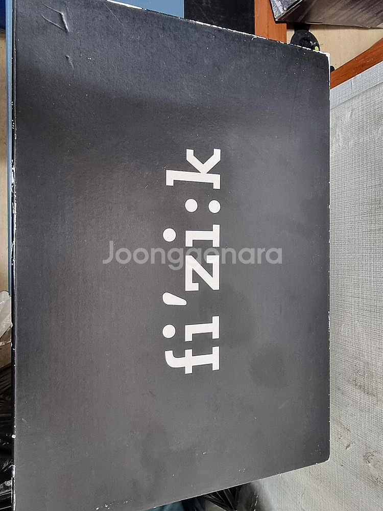 피직 템포 클릿슈즈 41사이즈 박스포함 싸게 팝니다.--3