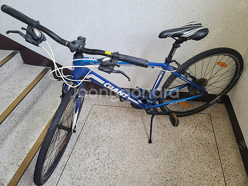 자이언트 이스케이프 3 s 사이즈 700c 21단 하이...--1