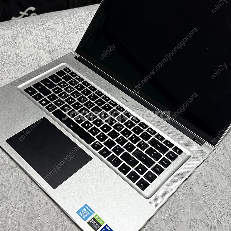 AERO16 OLED SSD 3TB 32gb ram 3...--2