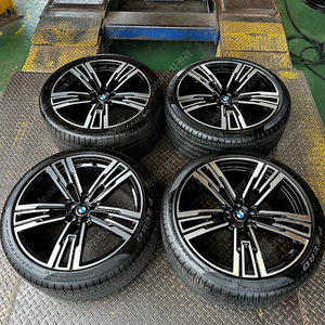 20인치 BMW G70 I7 M퍼포먼스 908M st 신품휠 중고타이어 조합 1대분
