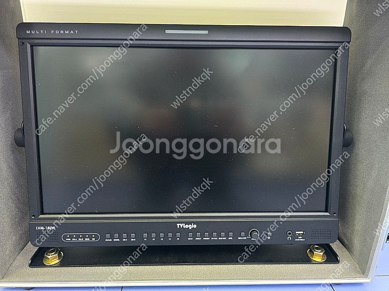 티브이로직 LVM-182W-A 멀티뷰 모니터--1