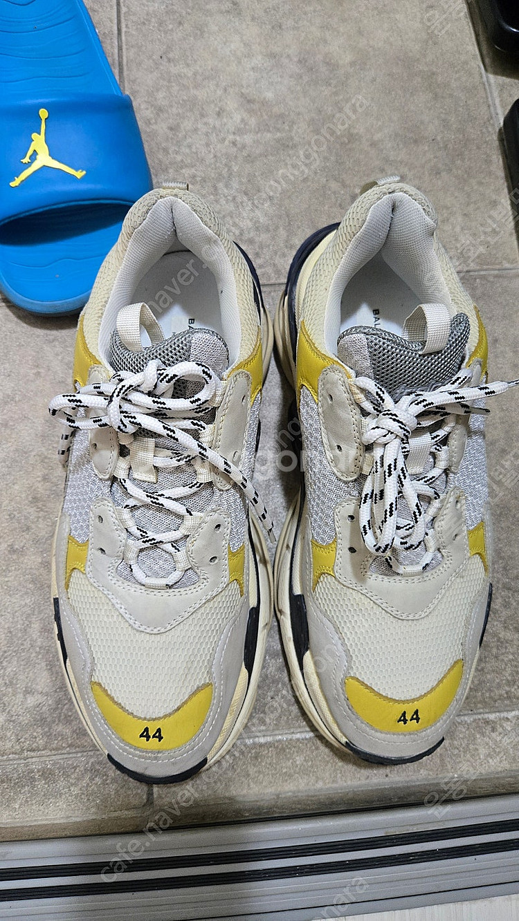 BALENCIAGA 발렌시아가 트리플S 도버 한정판 4...--1