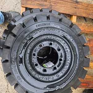 지게차통타이어 18×7-8