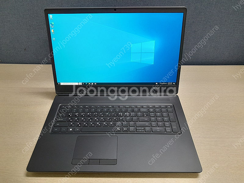 Dell Precision 7750 i9 10885H ...--0