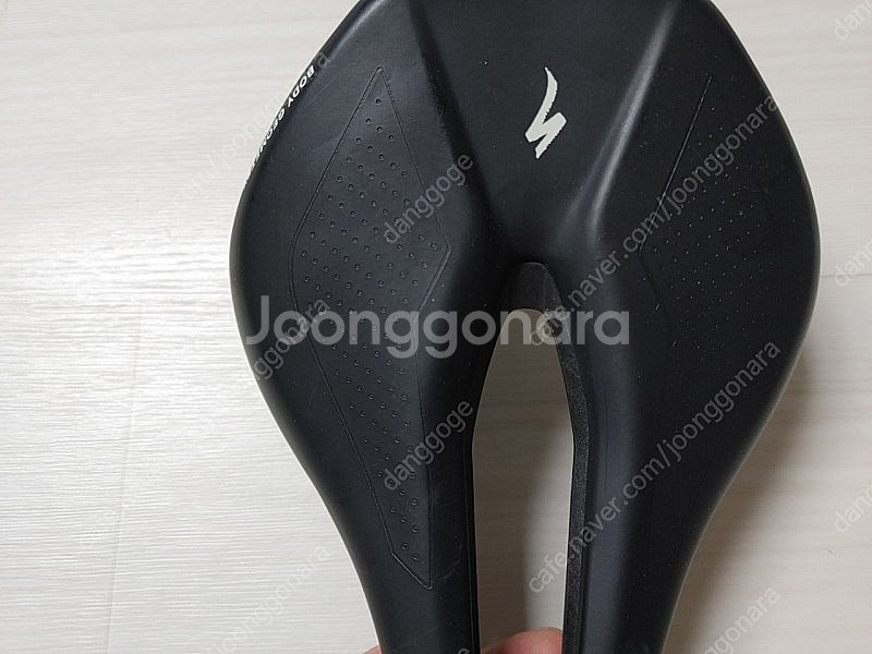 스페셜라이즈드 파워 콤프 안장 143 미리 검정레일 팝...--3