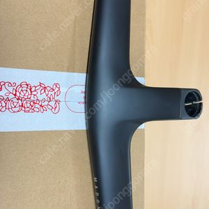 트렉 마돈 7세대 일체형 카본 핸들바 팝니다