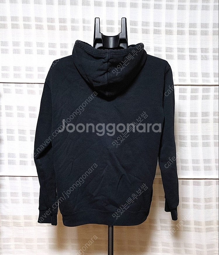 (만원의행복) wesc 검정 후드 티셔츠 95--1