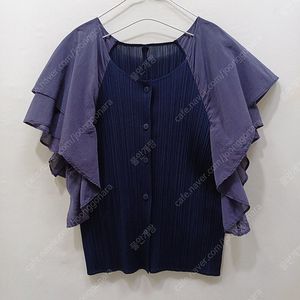 택포 국내정품 플리츠플리즈 이세이미야케 프릴 반팔 탑 블라우스 4 사랑봉봉