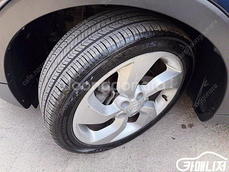 [KG모빌리티(쌍용) ]티볼리 가솔린 2WD 1.6 L...--8