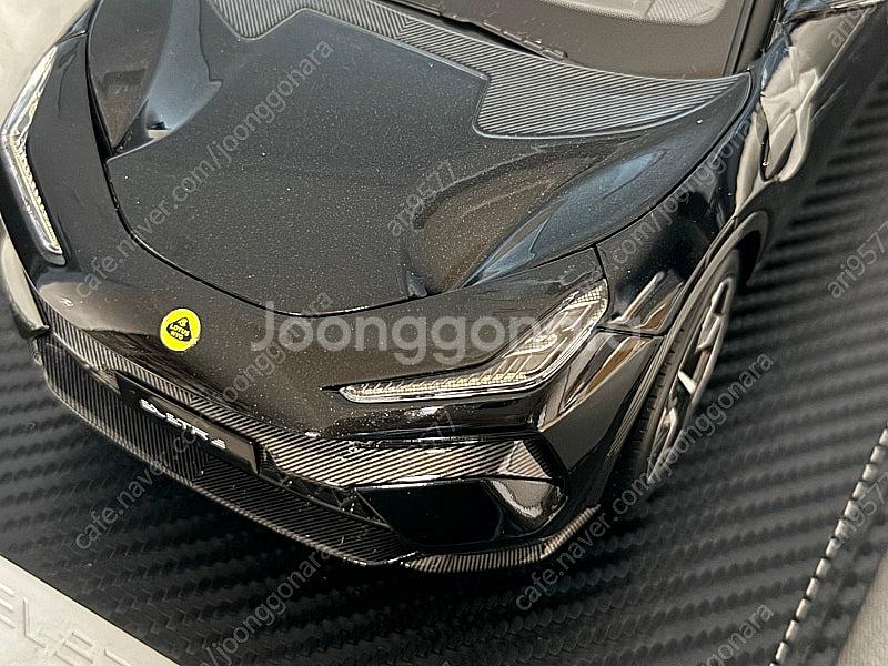 (교환가능) 1:18 AlmostReal 로터스 엘레트...--3