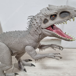 마텔 쥬라기월드 자이언트 인도미누스 렉스 공룡 모형 피규어 대형 남자아이 장난감 인형 indominus rex 특대형 + RC 공룡 로봇 로보트