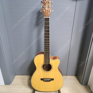 Crafter ( 크래프터 ) EQ 통기타 판매 합니다.