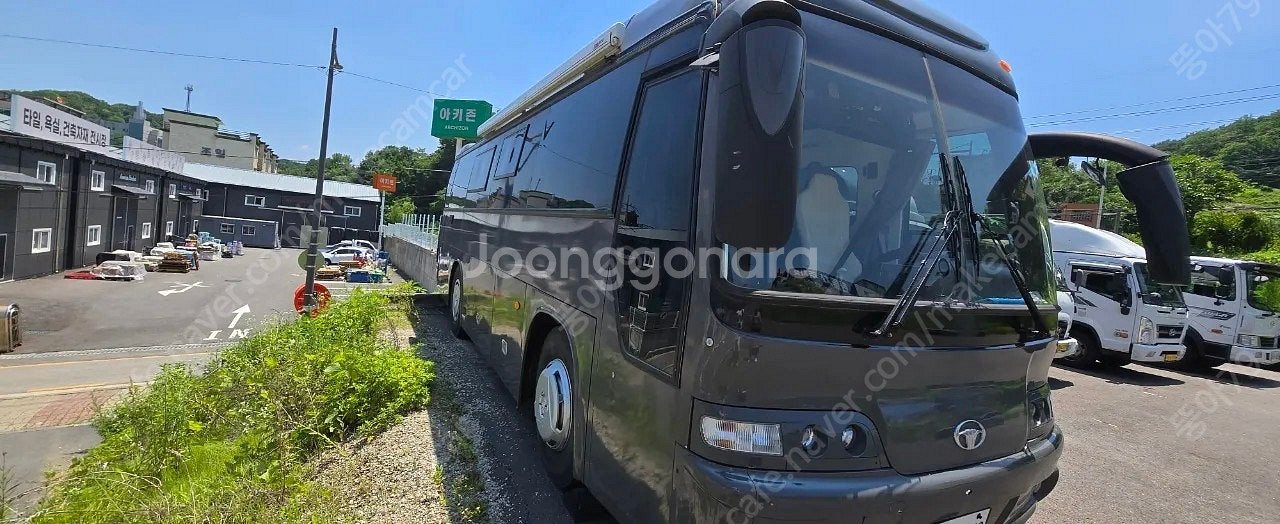 웅장한 BH 090 버스 캠핑카 팝니다.--1