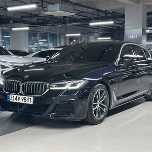 BMW 5시리즈 중고 5시리즈 중고차 bmw 520i 중고 검정색 2021년식 62,408km 520i M 스포츠 중고차 모의견적