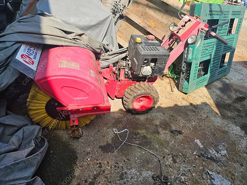 제설차 제설기 아스팔트브러시 브러시청소차 마당청소 도로포장 도로드러시 이미지