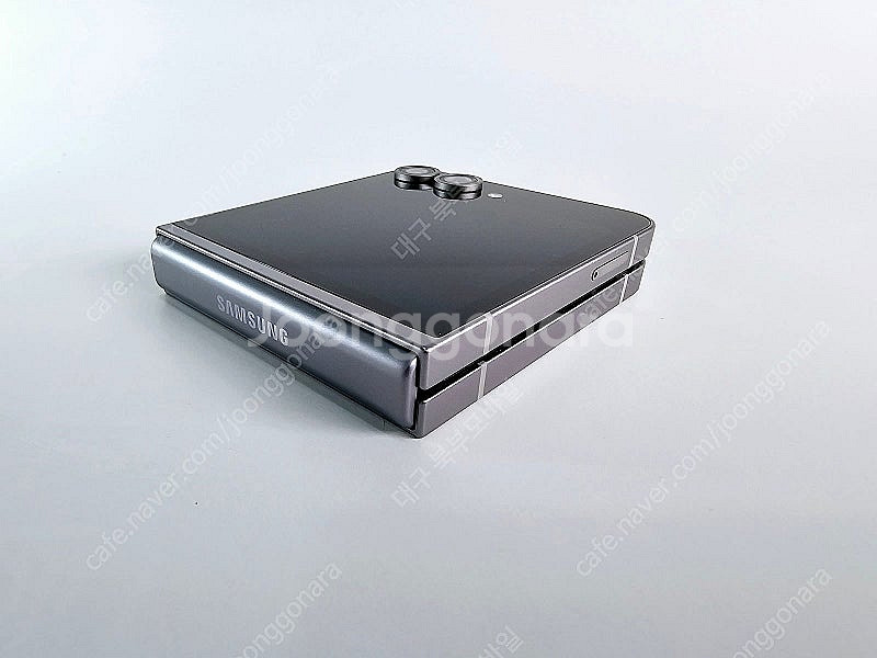 갤럭시 Z플립6 256GB 새상품급 실버쉐도우 공기계 ...--3