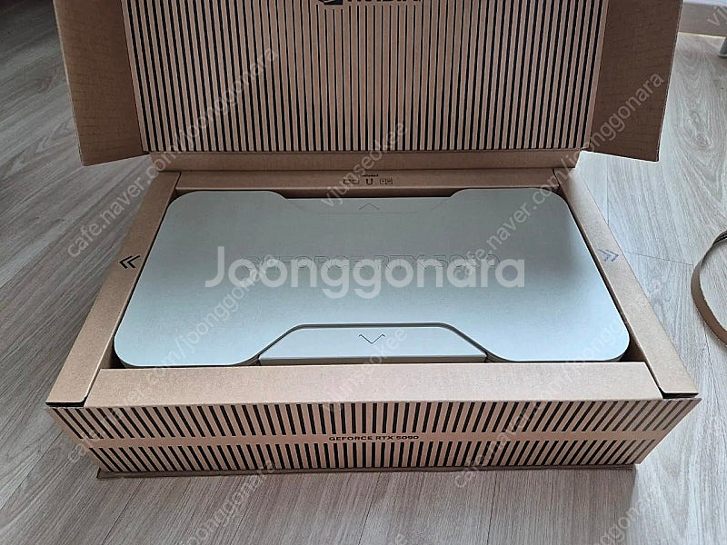 Nvidia rtx5090fe 팝니다(5/17구매)--1