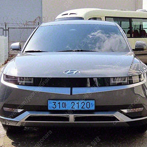 아이오닉 5 중고 아이오닉 5 중고차 회색 2022년식 42,389km 롱 레인지 AWD 익스클루시브 개인사업자 차량구매