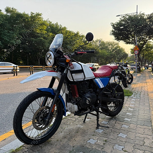 로얄엔필드 히말라얀
