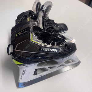 아이스하키 주니어골리스케이트 bauer elite skates 사이즈 1EE