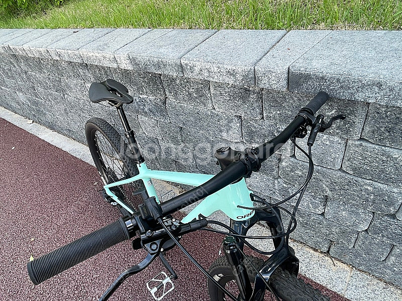 150만원 신차급 23년오베아 알마 m51 카본 가변싯...--1