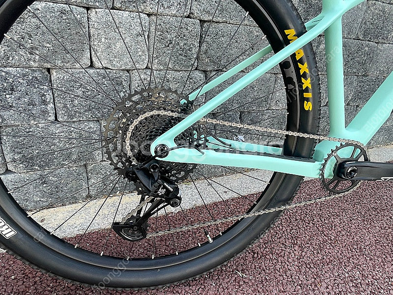 150만원 신차급 23년오베아 알마 m51 카본 가변싯...--5