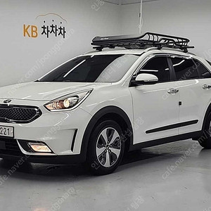 기아 니로 중고 니로 하이브리드 중고차 흰색 2018년식 1.6 하이브리드 프레스티지 중고자동차
