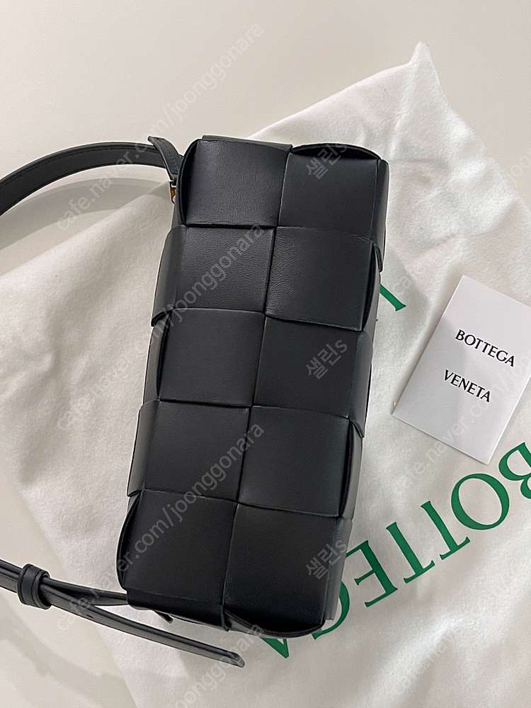 보테가베네타 브릭카세트 스몰 블랙--1