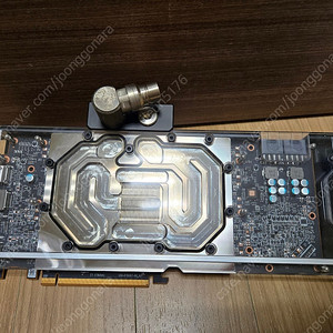 7900xtx 래퍼 팝니다(커수블럭 포함)