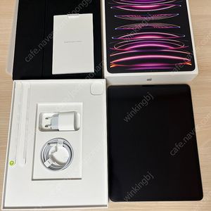 아이패드 프로(iPad Pro) 6세대 12.9인치. 128G wifi. 서울. 105만원.