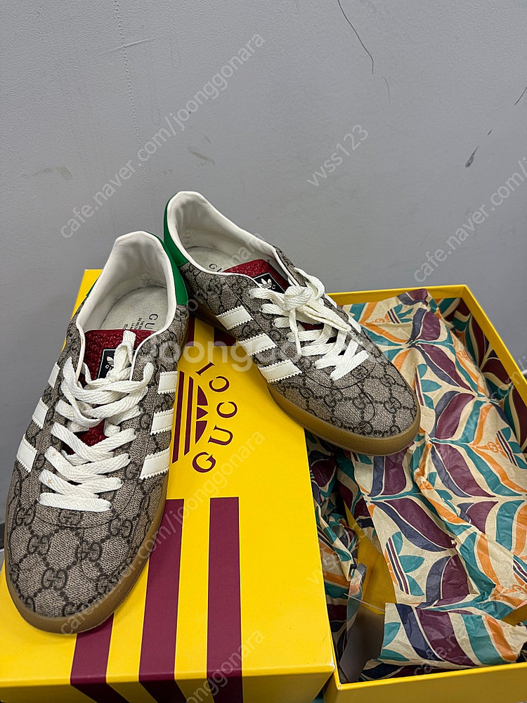 Gucci x Adidas 가젤 GG 모노그램 스니커즈...--0