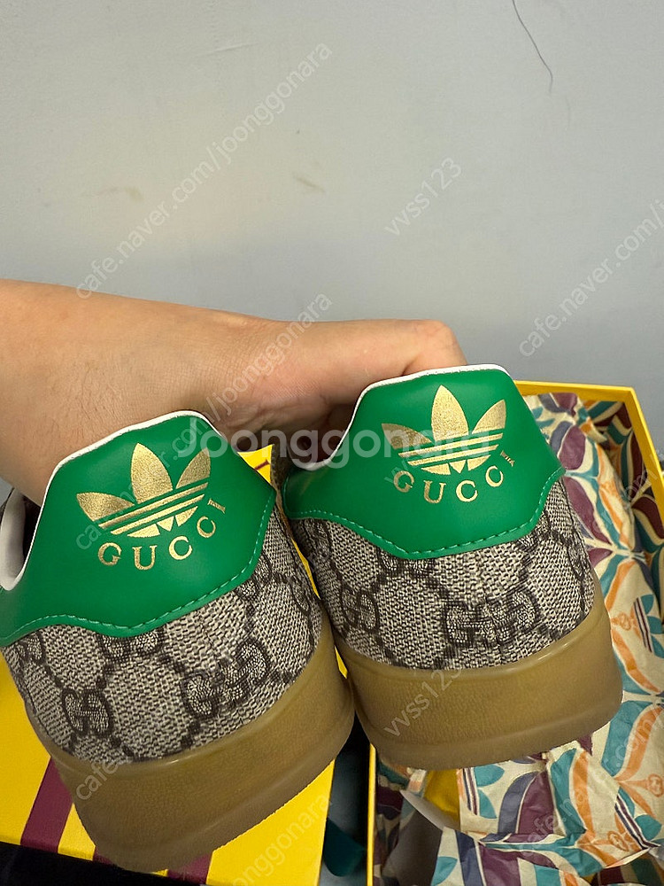 Gucci x Adidas 가젤 GG 모노그램 스니커즈...--2