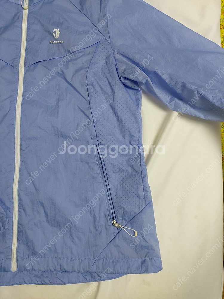 여성등산복점퍼 블랙야크 여름매쉬바람막이점퍼100--1