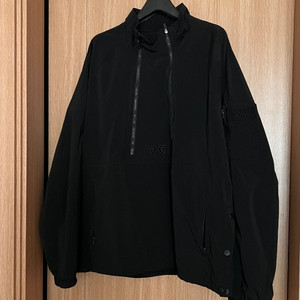 PXG 블랙 하프 집업 (정가69만)