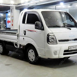 중고트럭 매매 더 뉴 봉고3 1톤 카고 4륜 중고화물차매매 흰색 2022년식 33,986km 1.0톤/킹캡/초장축 GLS 수원중고차
