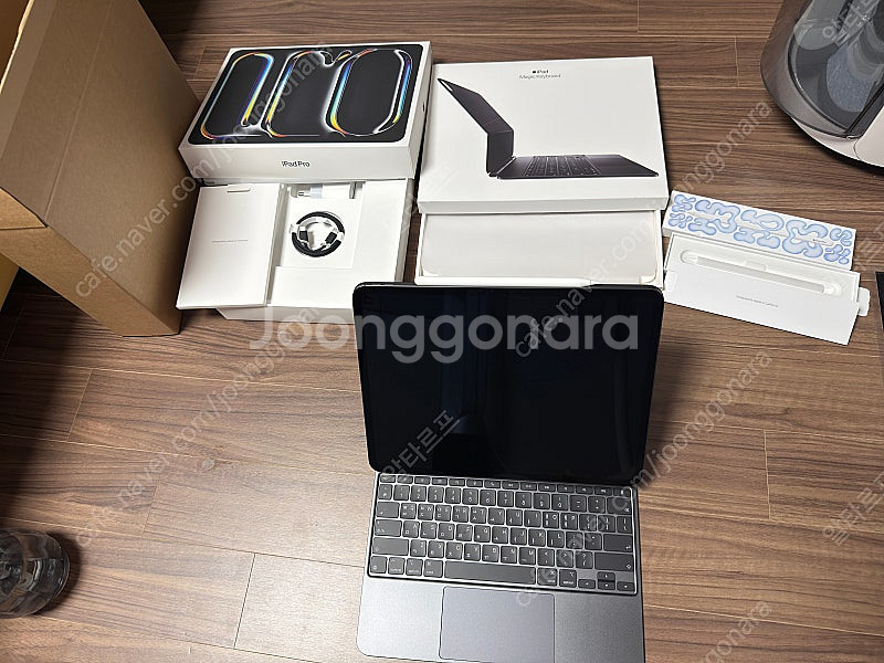 아이패드프로 13인치 m4 1TB Wifi 모델 팝니다...--0