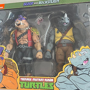 네카 neca 비밥 락스테디 타겟 한정판 슈레더 크랭 닌자거북이