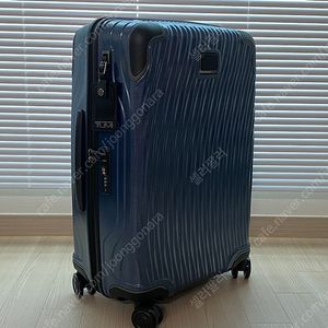 (새상품)투미 여행용 캐리어 래티튜드 컬렉션 팝니다