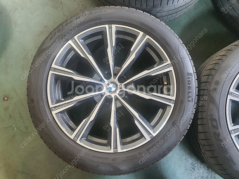 [판매] BMW x5 740m 20인치 휠타이어 판매합...--3