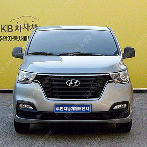 그랜드 스타렉스 3밴 중고 더 뉴 그랜드 스타렉스 3밴 중고차 회색 2019년식 81,273km 2WD 밴 3인승 스마트 법인차 구입상담