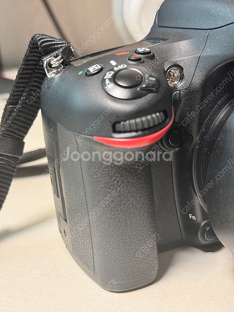 니콘 D610+f1.8 50mm 단렌즈+배터리팩 새로그...--3