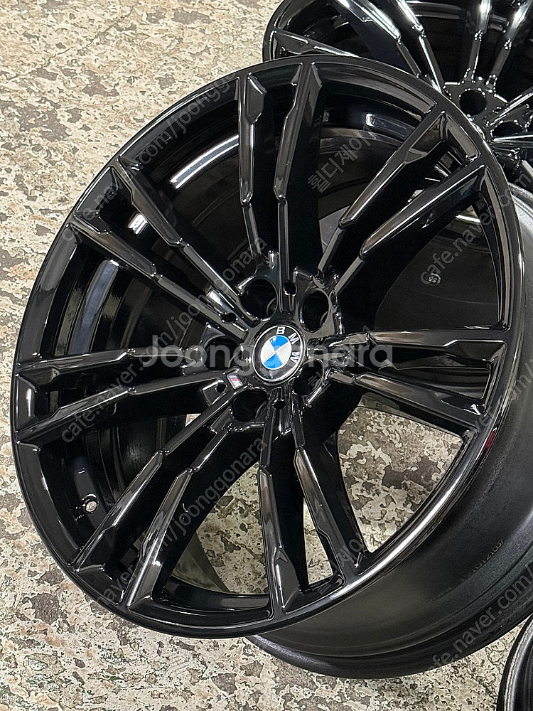 [판매]BMW M5 706M 정품 20인치 휠 판매--6