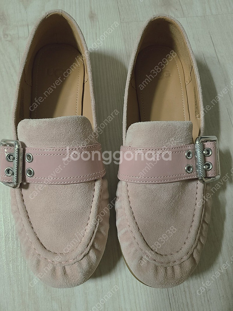 UGG 스웨이드 단화 37--0