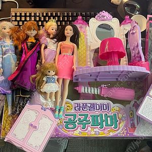 라푼젤 미미 공주파마 + 리틀 미미 가방 펫샵 + 엘사, 안나 + 추가 인형 옷 일괄 / 택포