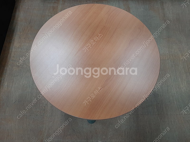 퍼시스 원형테이블 (높이 낮음)--4